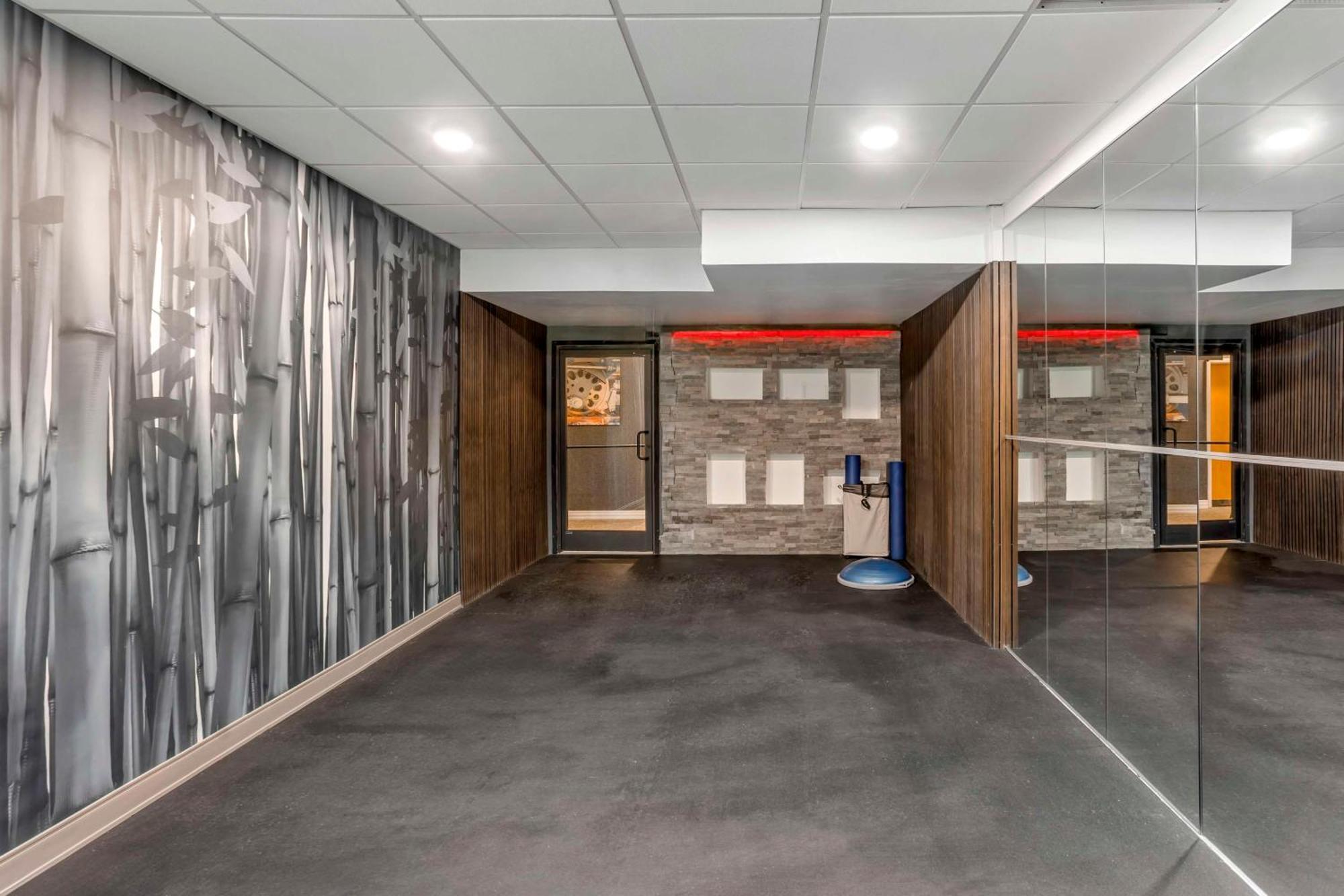 Best Western Plus Heritage Rail Inn & Suites York Buitenkant foto