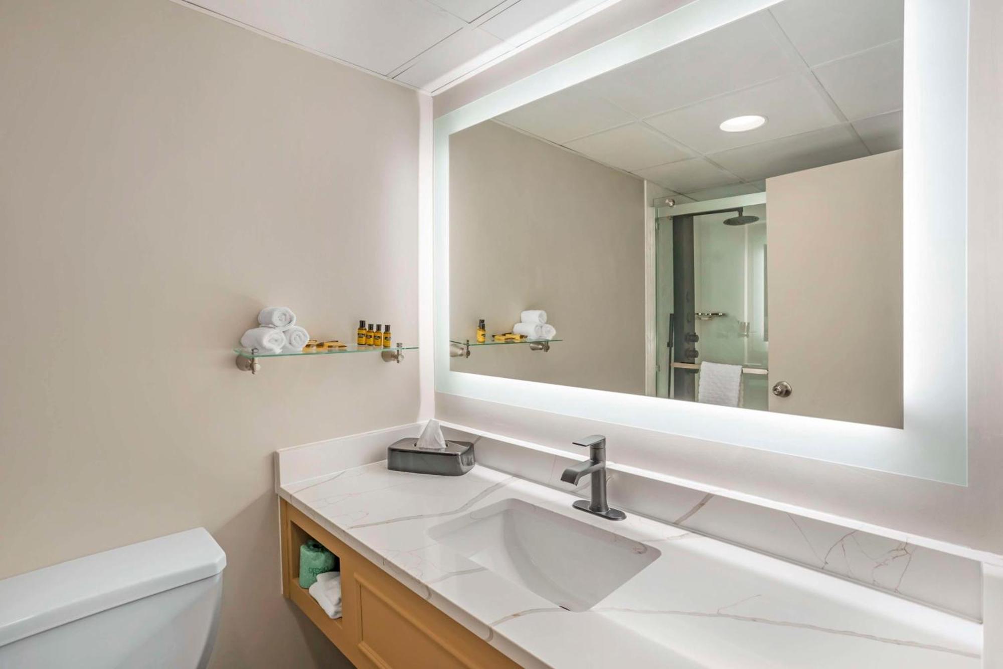 Best Western Plus Heritage Rail Inn & Suites York Buitenkant foto