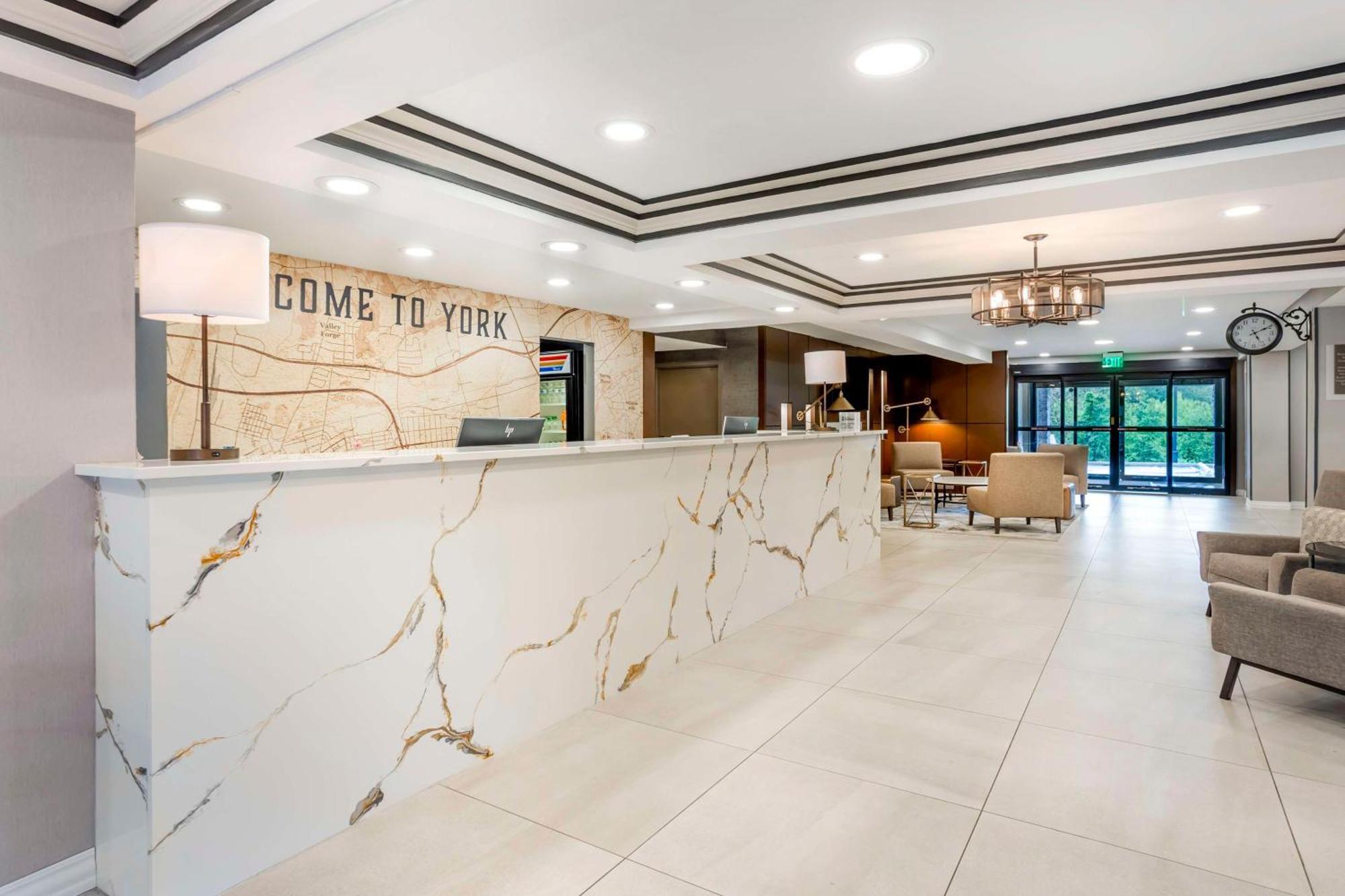 Best Western Plus Heritage Rail Inn & Suites York Buitenkant foto