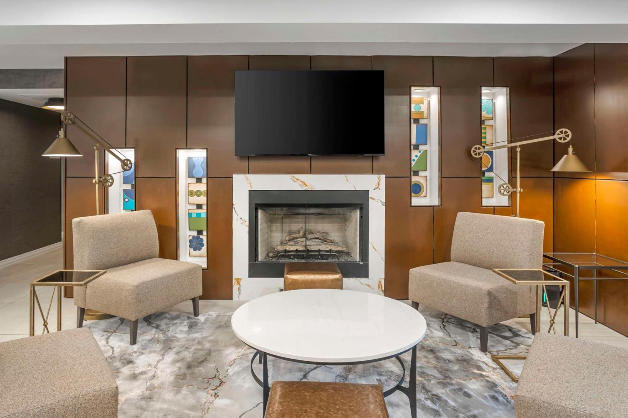 Best Western Plus Heritage Rail Inn & Suites York Buitenkant foto