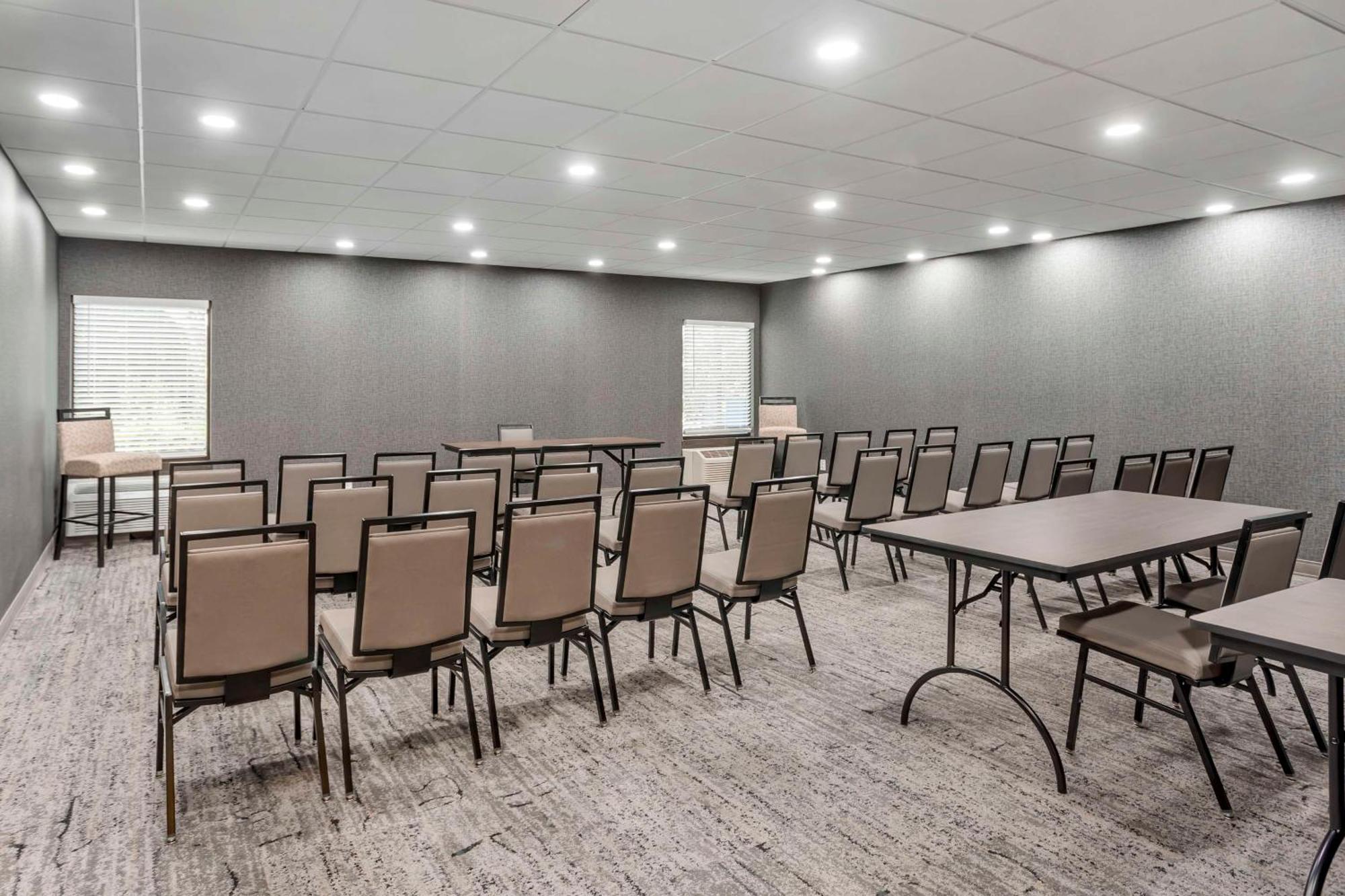 Best Western Plus Heritage Rail Inn & Suites York Buitenkant foto